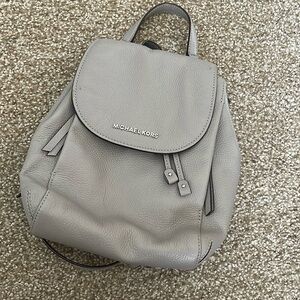 Michael kors back pack
